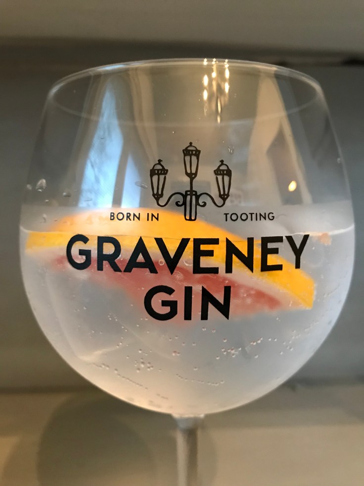 FFE882CE-F3E8-475B-9EA4-AFB1F76AE973